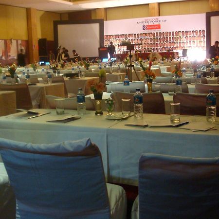 Ramada By Wyndham Jaipur Jaisinghpura Hotell Eksteriør bilde