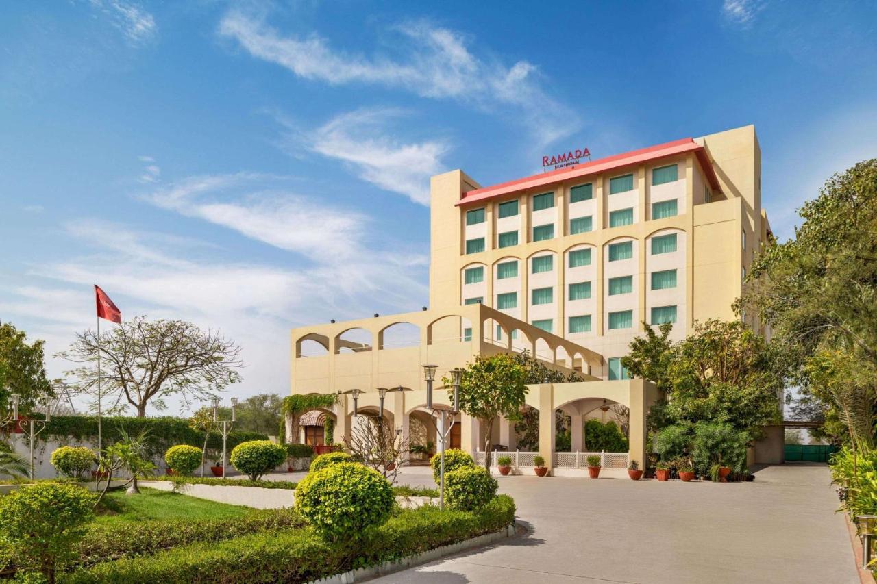 Ramada By Wyndham Jaipur Jaisinghpura Hotell Eksteriør bilde