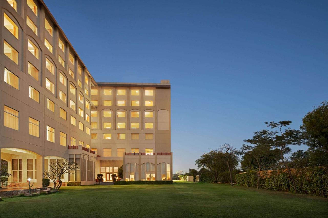 Ramada By Wyndham Jaipur Jaisinghpura Hotell Eksteriør bilde