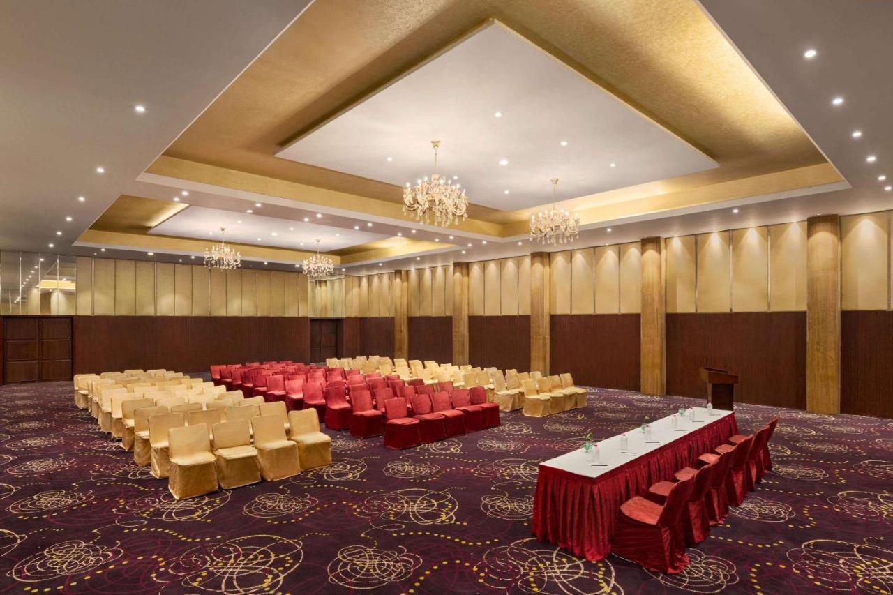 Ramada By Wyndham Jaipur Jaisinghpura Hotell Eksteriør bilde