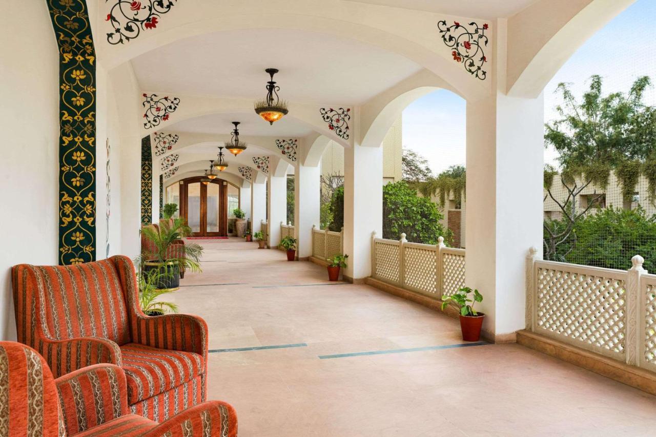 Ramada By Wyndham Jaipur Jaisinghpura Hotell Eksteriør bilde