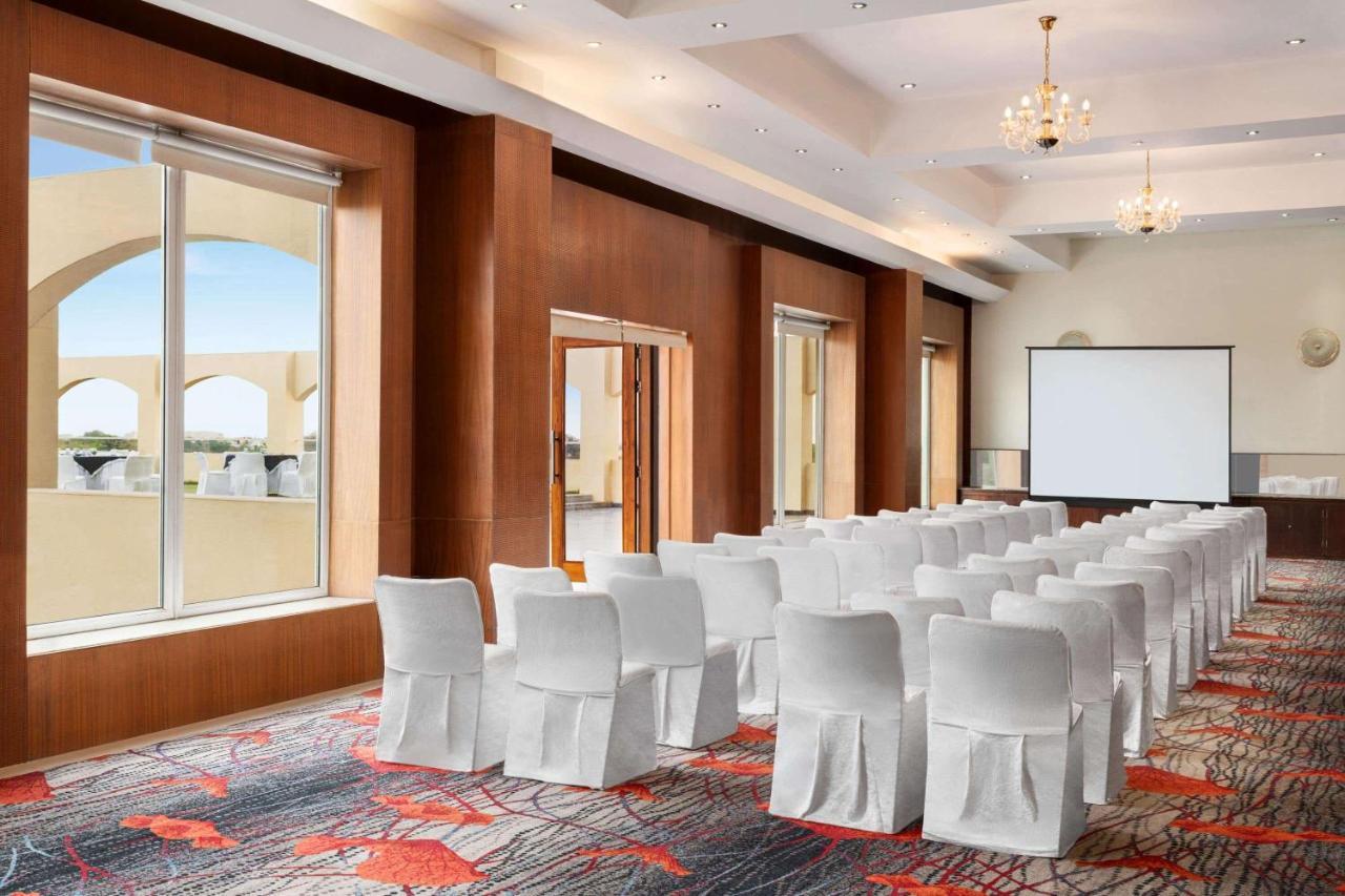Ramada By Wyndham Jaipur Jaisinghpura Hotell Eksteriør bilde