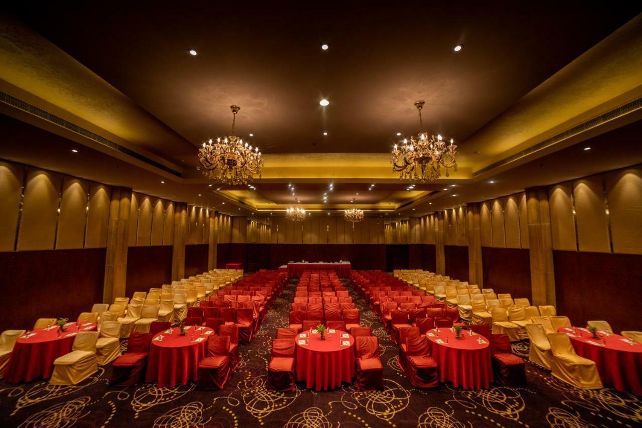 Ramada By Wyndham Jaipur Jaisinghpura Hotell Eksteriør bilde