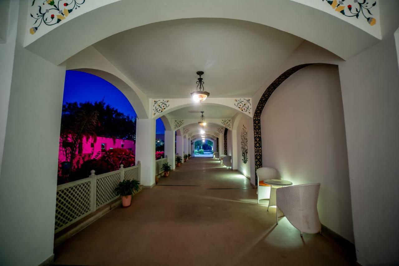 Ramada By Wyndham Jaipur Jaisinghpura Hotell Eksteriør bilde
