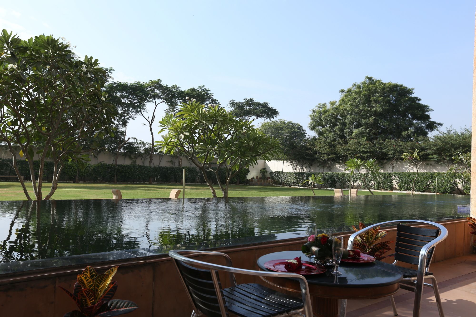 Ramada By Wyndham Jaipur Jaisinghpura Hotell Eksteriør bilde